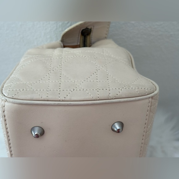DIOR Quilted Horizontal Leather Handbag - Picture 5 of 14